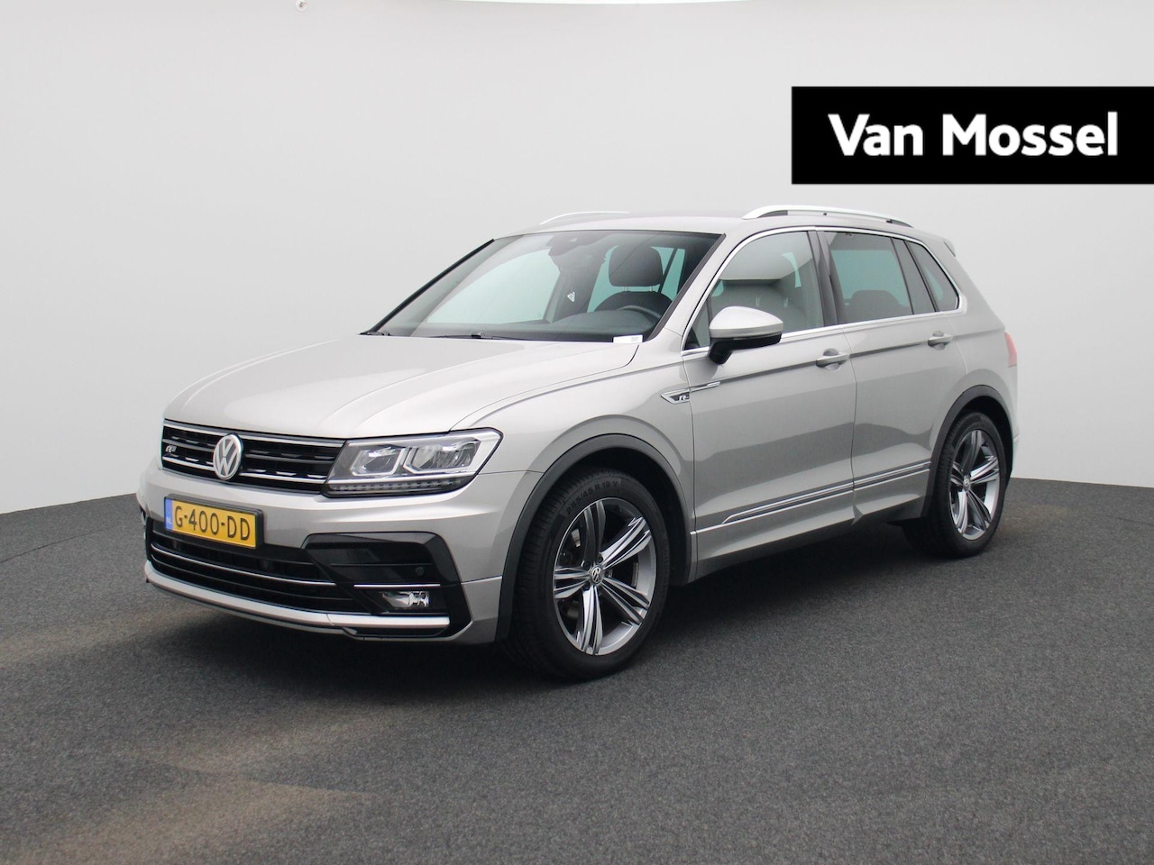 Volkswagen Tiguan - 1.5 TSI ACT Comfortline Business R-Line | TREKHAAK | VIRTUAL COCKPIT | LED | NAVIGATIE | K - AutoWereld.nl