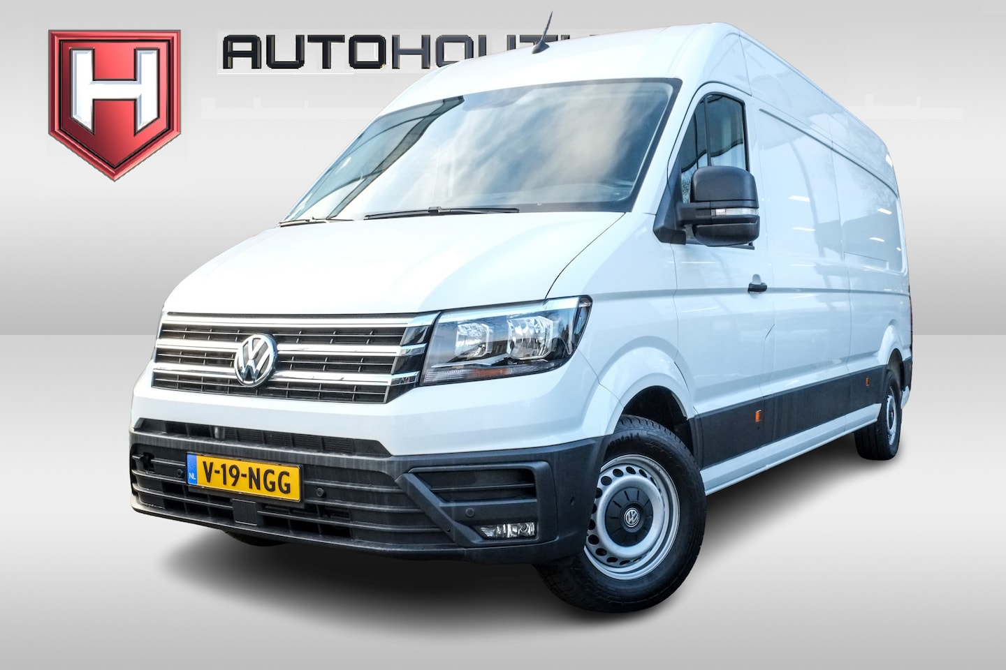 Volkswagen Crafter - 35 2.0 TDI L4H3 EURO VI 3 Zits, Achteruitrijcamera, Carplay, Parkeersensoren - AutoWereld.nl