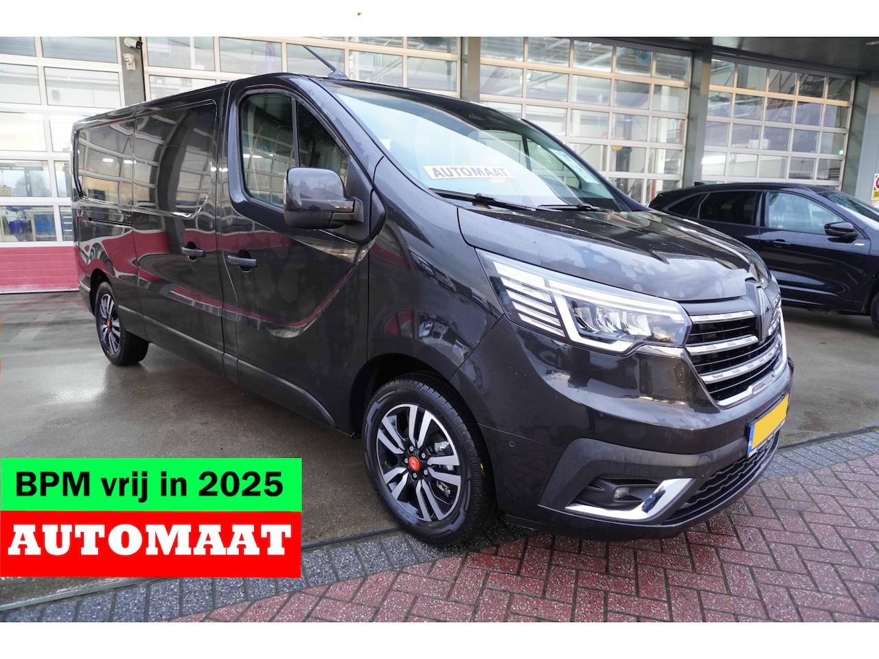 Renault Trafic - 2.0 Blue dCi 170pk T30 L2H1 Red Edition Exclusive Automaat Schuifdeur L / R Nr. V142 | Cli - AutoWereld.nl