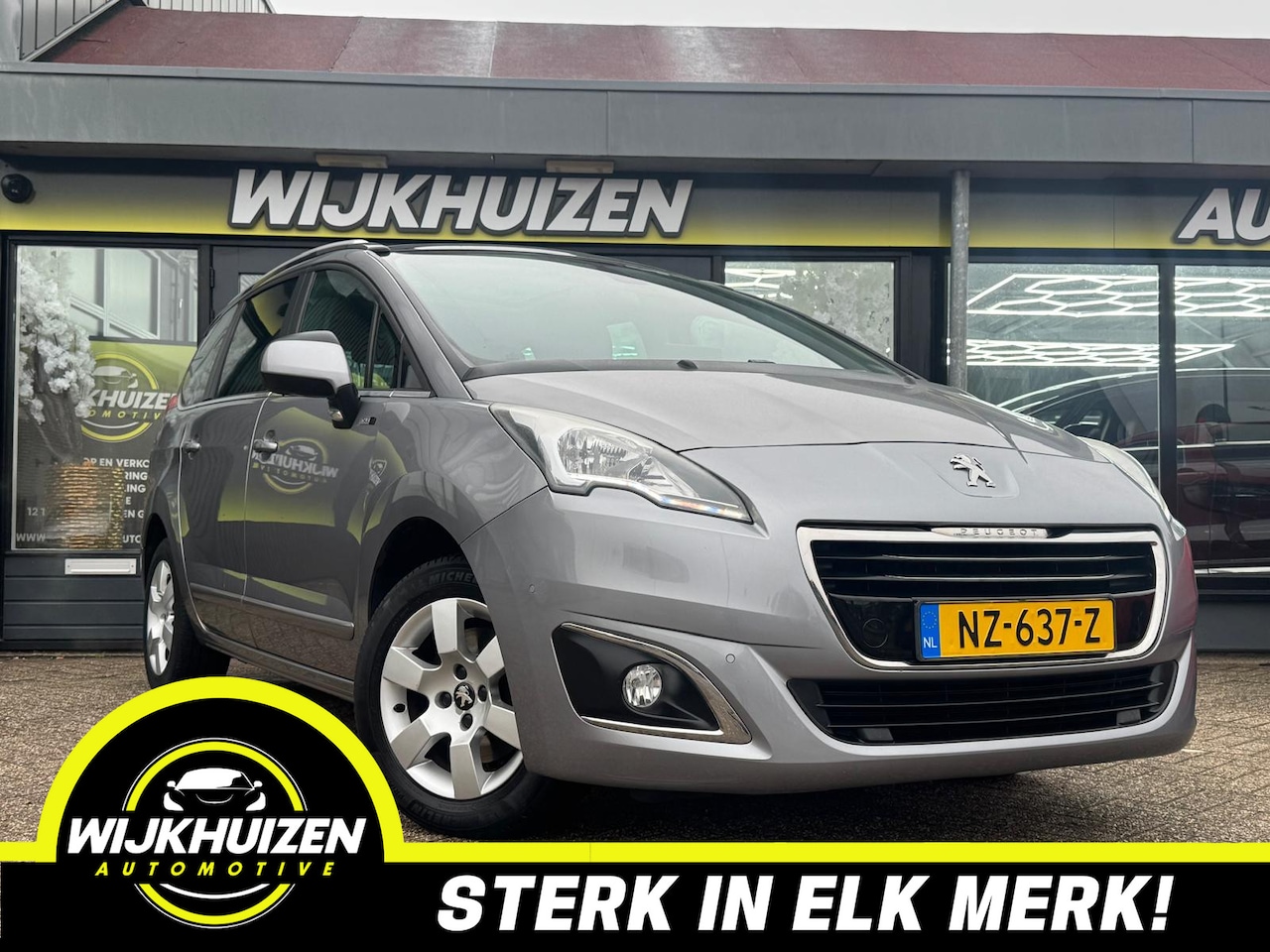 Peugeot 5008 - 1.2 PureTech Style 7p. met Panorama dak !!! Navigatie !!! Dealer Onderhouden !!! - AutoWereld.nl