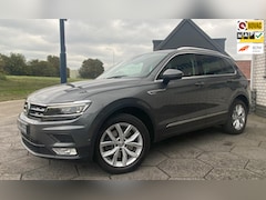 Volkswagen Tiguan - 2.0 TSI 4Motion Highline/ Elec.trekhaak/ Cam/ CC/ Premium Sound