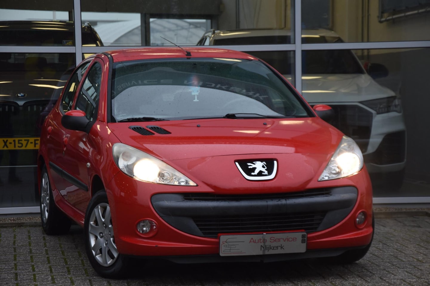 Peugeot 206 - 1.1 XR Airco 5Drs. Elek. Ramen Cd Stuurbekrachtiging - AutoWereld.nl