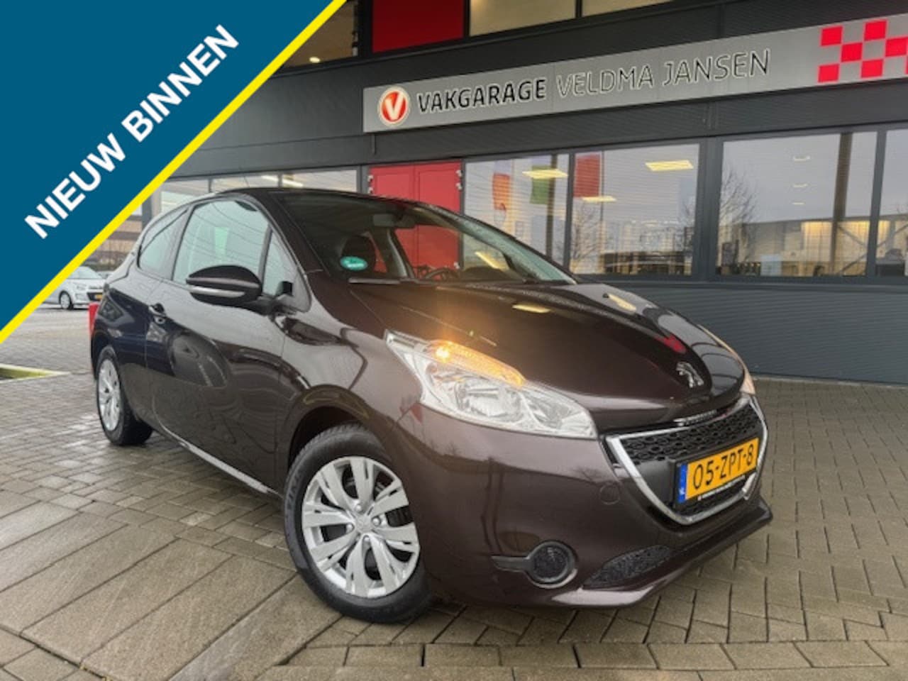 Peugeot 208 - 1.4 VTi 95 PK ACTIVE + AIRCO (90.000 KM!) - AutoWereld.nl