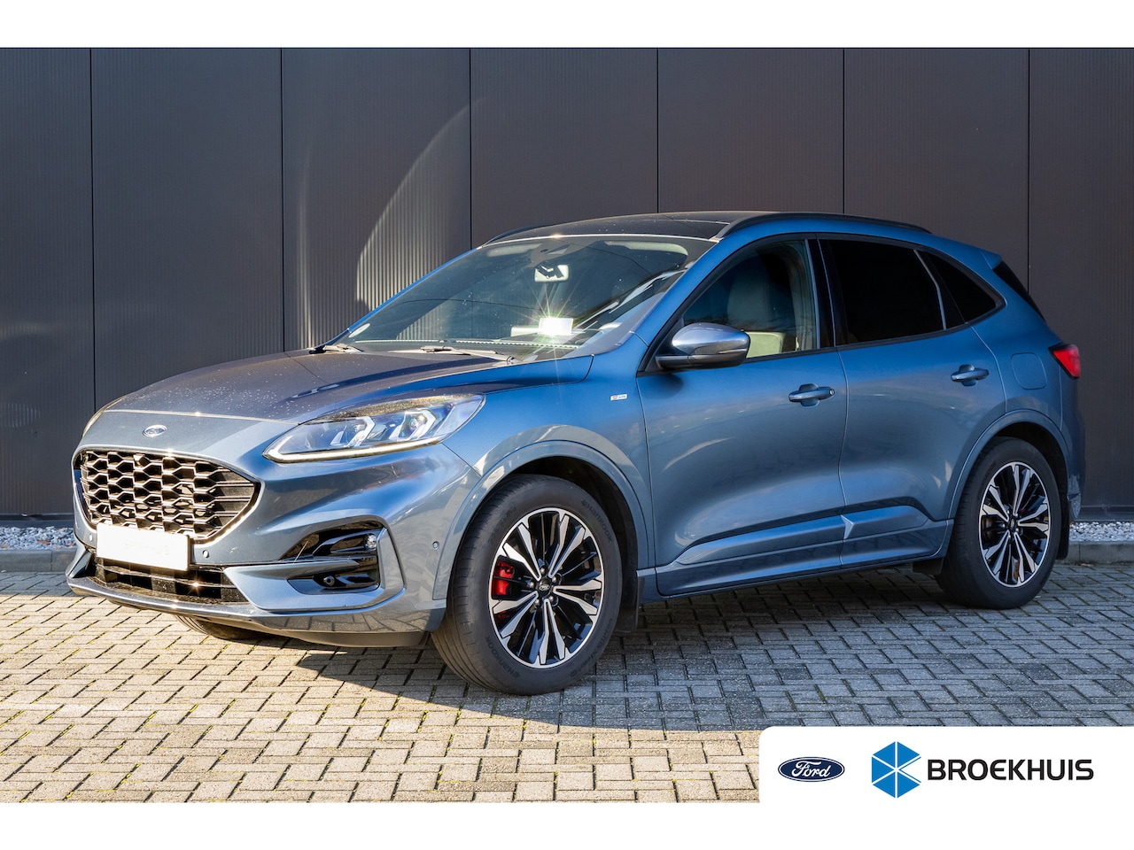 Ford Kuga - 1.5 E.B. 150PK ST-Line X Wegklap Trekhaak | Pano-dak | ZEER Netjes! | 100% Onderhouden | A - AutoWereld.nl