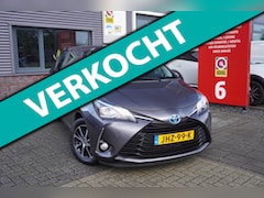 Toyota Yaris - 1.5 Hybrid Aspiration / Stoelverwarming / Bluetooth / Parkeercamera