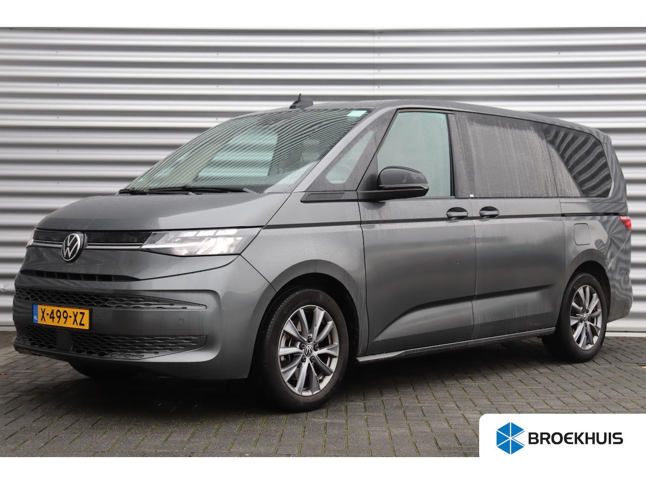 Volkswagen Multivan - 1.4 e-HYBRID 217PK L2 7-ZITS BULLI EDITION / NAVI / CLIMA / FULL-LED / PDC / 18" LMV / KEY - AutoWereld.nl