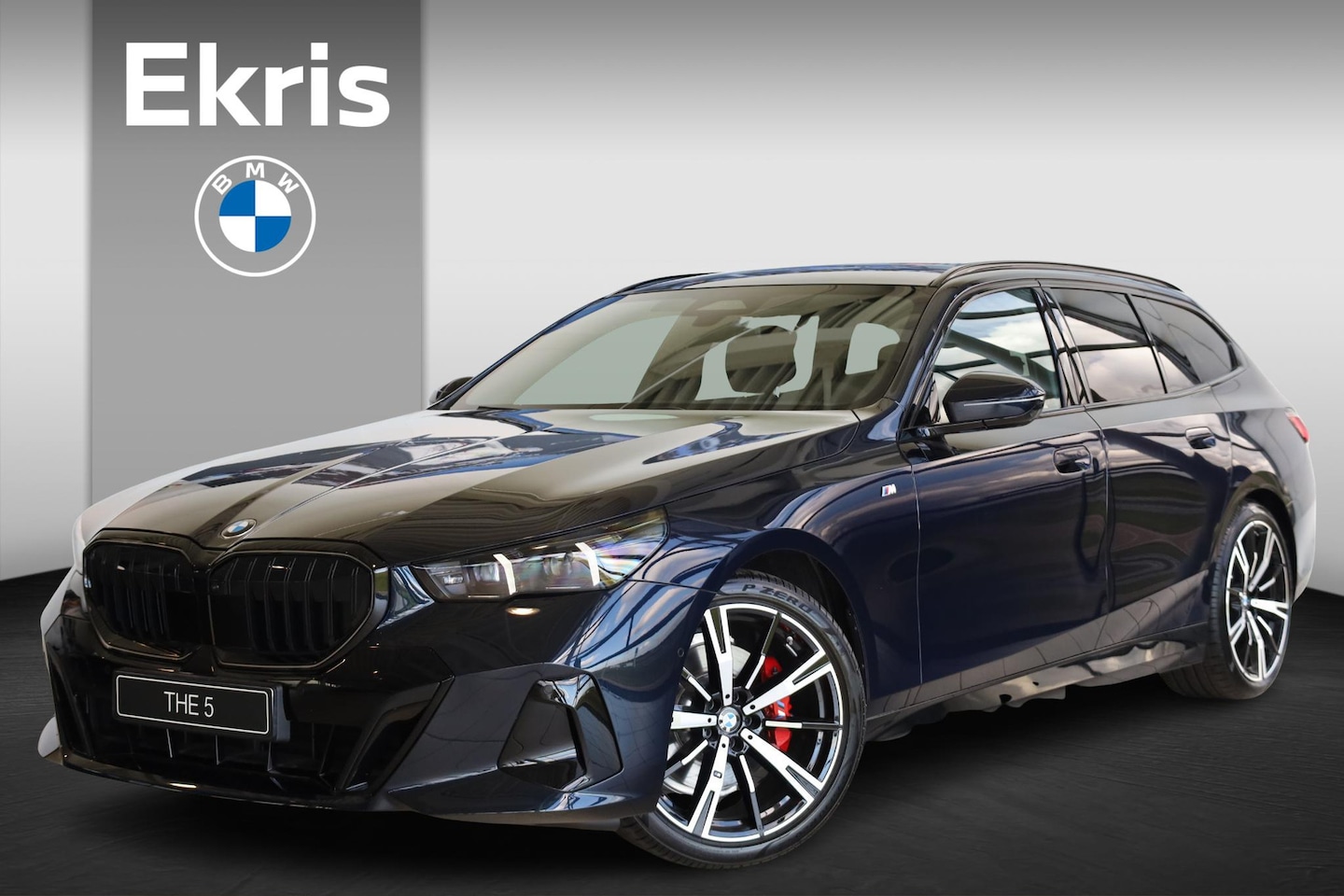 BMW 5-serie Touring - 520i | M Sportpakket Pro | Panoramadak | Head-Up | Adaptieve Cruise Control | Harman Kardo - AutoWereld.nl