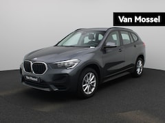 BMW X1 - sDrive18i Executive | TREKHAAK | LEER | CAMERA | NAVIGATIE | STOELVERWARMING