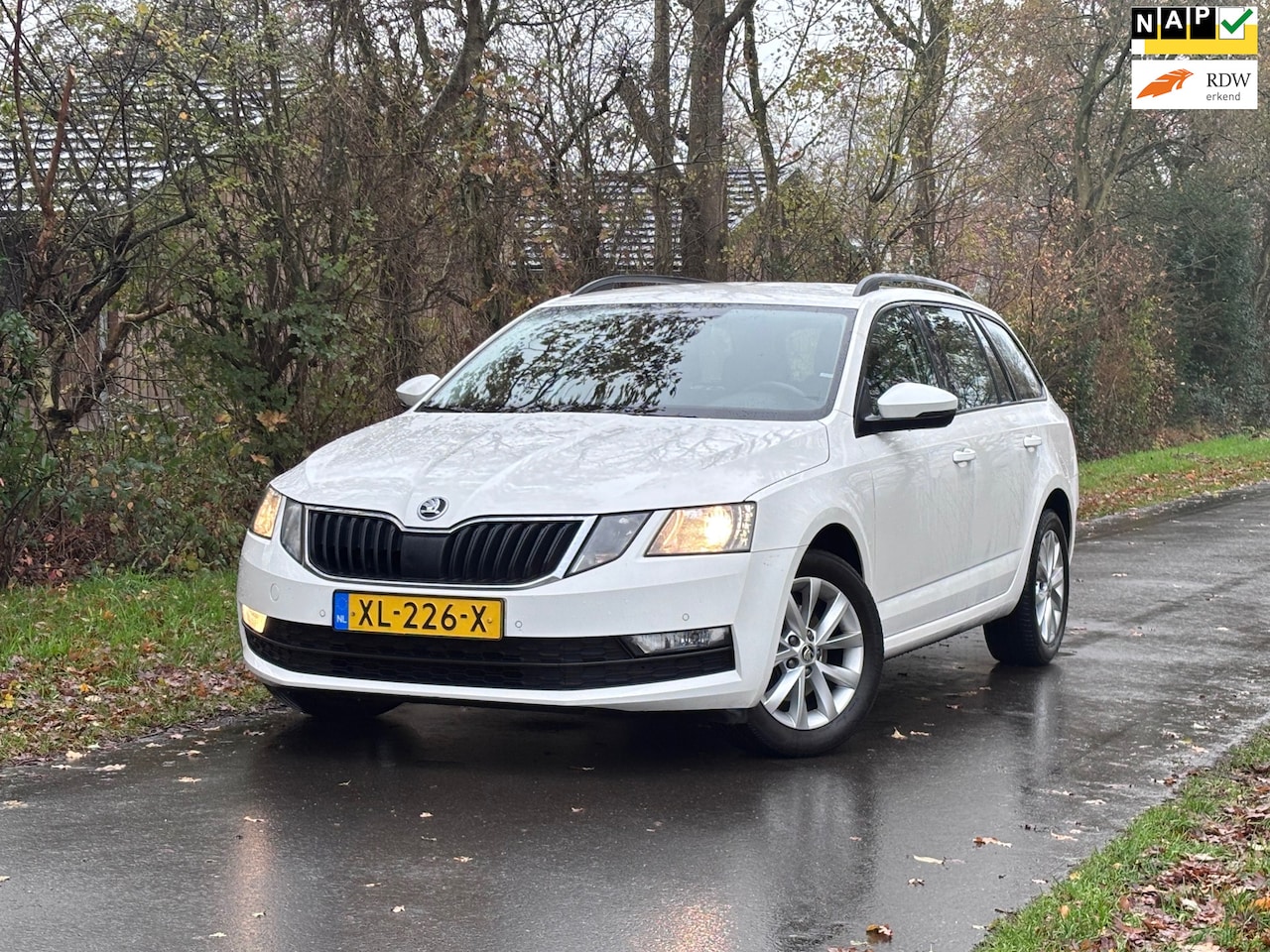 Skoda Octavia Combi - 1.0 TSI Greentech Ambition Business | DSG + Navi + Cruise Nu € 10.950,-!!! - AutoWereld.nl