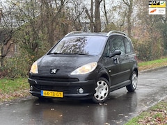 Peugeot 1007 - 1.4 Urban | Automaat + Airco Nu € 1.750,