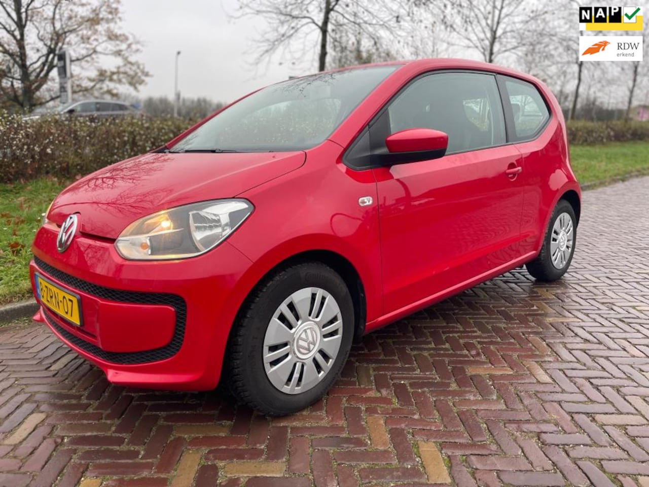 Volkswagen Up! - 1.0 move up! BlueMotion-1 eigenaar-Airco - AutoWereld.nl