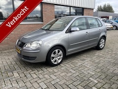 Volkswagen Polo - 1.2 + AIRCO + NWE APK + KL BEURT