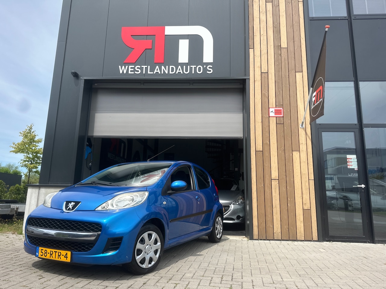 Peugeot 107 - 1.0-12V XS/airco/APPLE-CARPLAY/Navi/NW APK/zuinig/NAP/2 sleutels/ dealer-onderhouden/ PLAA - AutoWereld.nl
