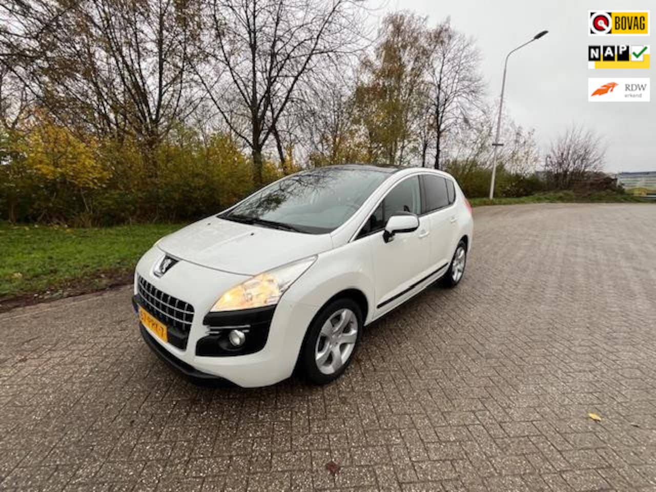 Peugeot 3008 - 1.6 VTi Blue Lease*PANO*NAVI*CLIMA*TOP STAAT - AutoWereld.nl