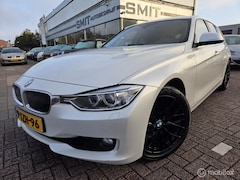 BMW 3-serie Touring - 320i Exec. Sport Aut/Leder/NLAuto/Trekhaak