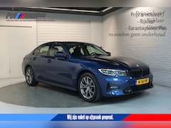 BMW 3-serie - 318i Automaat | Carplay | LED | DAB+ | Sportstoel | Half leer