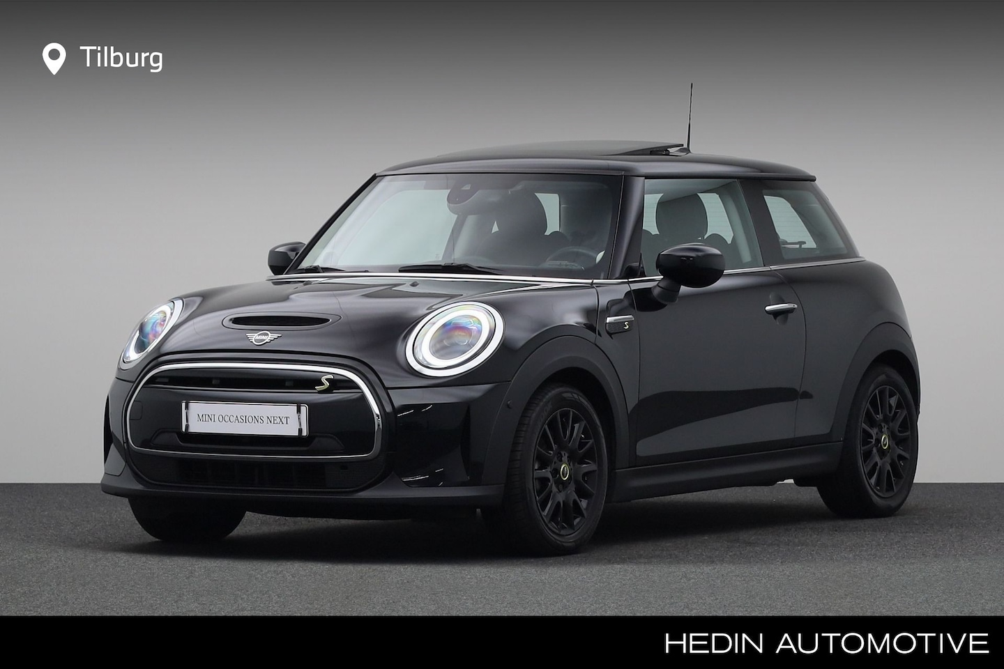 MINI Mini-Electric - Essential 33 kWh | Panoramadak | Achteruitrijcamera | Harman Kardon | Stoelverwarming | Co - AutoWereld.nl