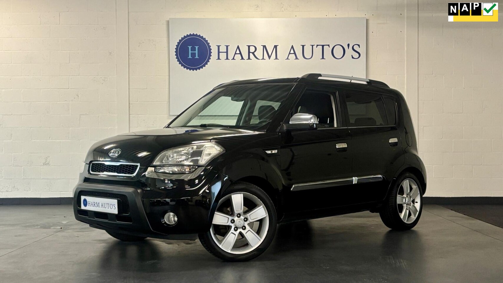 Kia Soul - 1.6 X-ecutive 127pk Airco / "18" / Schuifdak - AutoWereld.nl