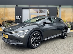 Kia EV6 - Light Edition 63 kWh | Achteruitrijcamera | Stoel Stuur verwarming | Adaptive cruise |