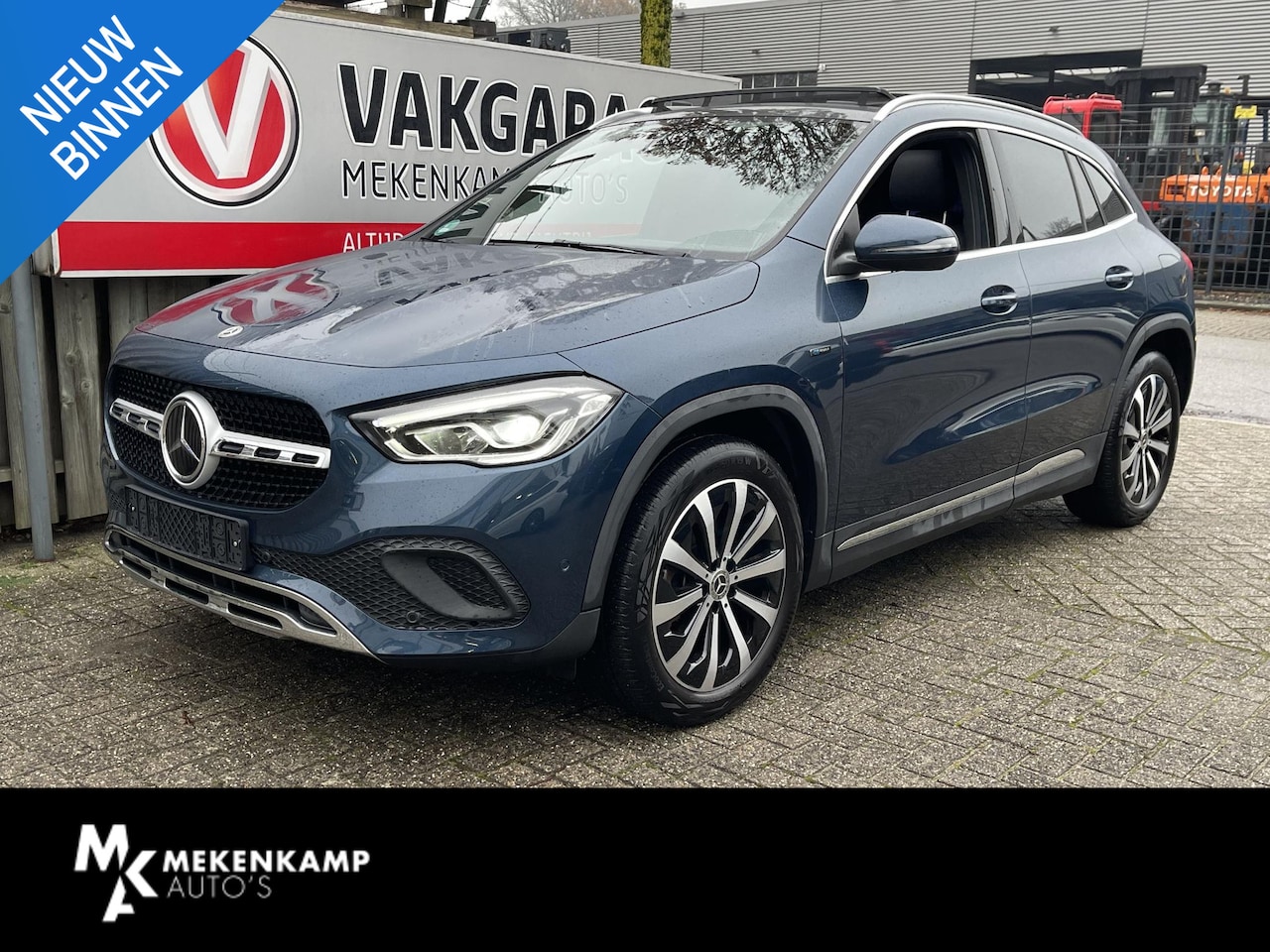 Mercedes-Benz GLA-Klasse - 250 e Progressive 19"/Panoramadak/Adaptieve cruise/Sfeerverlichting/Stoelverwarming/Camera - AutoWereld.nl