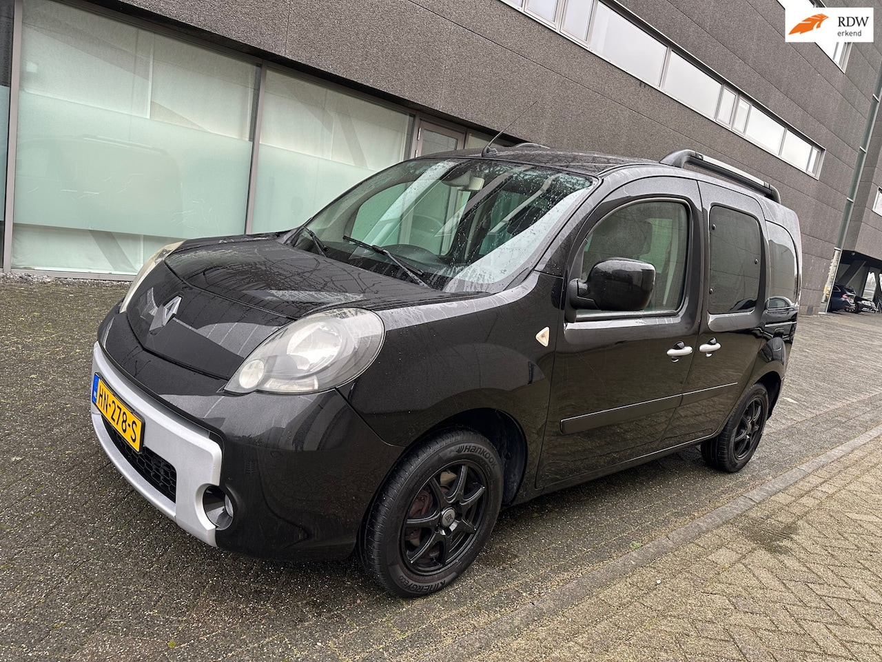 Renault Kangoo Family - 1.6-16V Privilège AUTOMAAT CLIMAT BJ 2-2012 APK 11-2026 - AutoWereld.nl