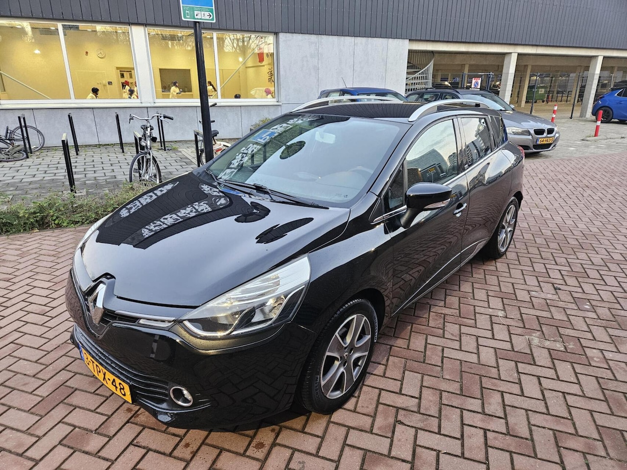 Renault Clio Estate - 0.9 TCe Night&Day PDC Airco - AutoWereld.nl