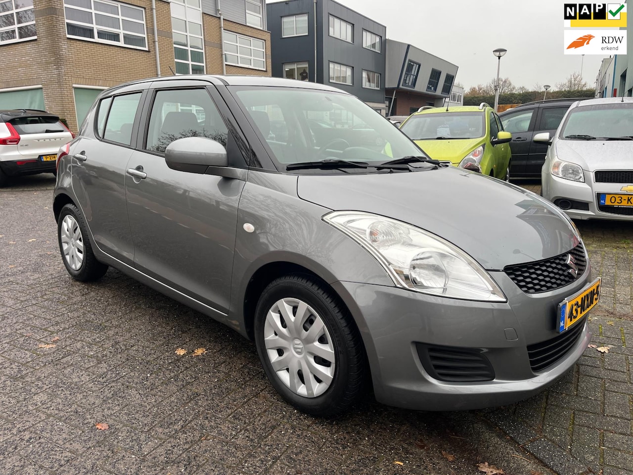 Suzuki Swift - 1.2 Comfort EASSS 5 deurs zeer nette auto - AutoWereld.nl