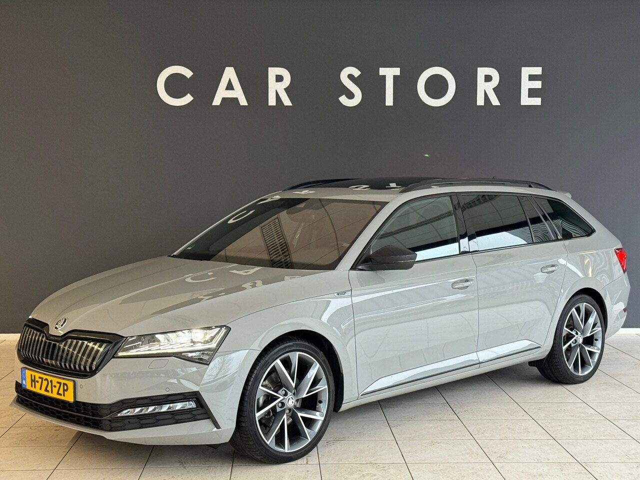 Skoda Superb Combi - 1.4 TSI iV 218PK Sportline Pano|Memory|Canton|Sfeer - AutoWereld.nl