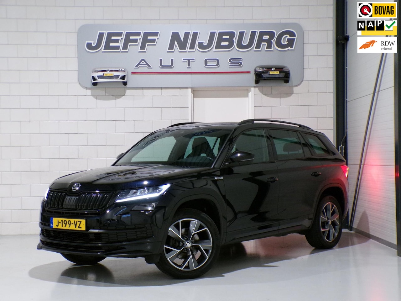 Skoda Kodiaq - 1.5 TSI Sportline Business "Origineel NL!" Trekhaak Apple-Carplay Sportstoelen Camera Stoe - AutoWereld.nl