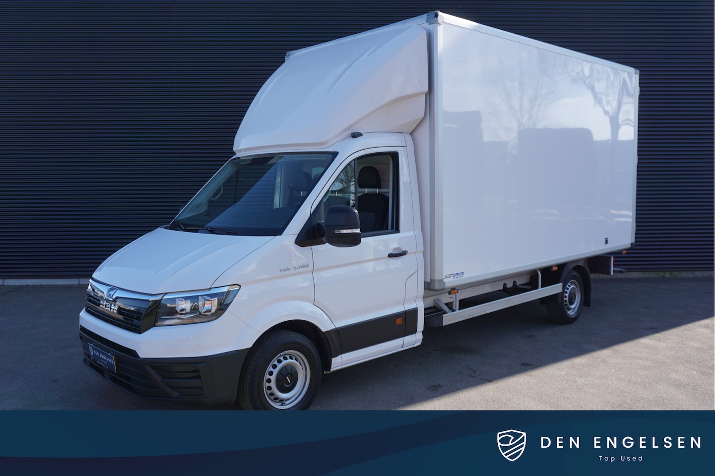 MAN TGE - 3.180 Automaat 177 PK Bakwagen EL Meubelbak Cruise Control Apple Carplay Navi - AutoWereld.nl