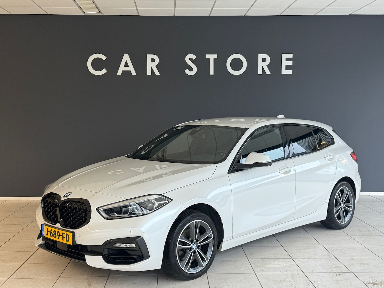 BMW 1-serie - 118i High Executive Edition Sport Line Sportstoelen - AutoWereld.nl