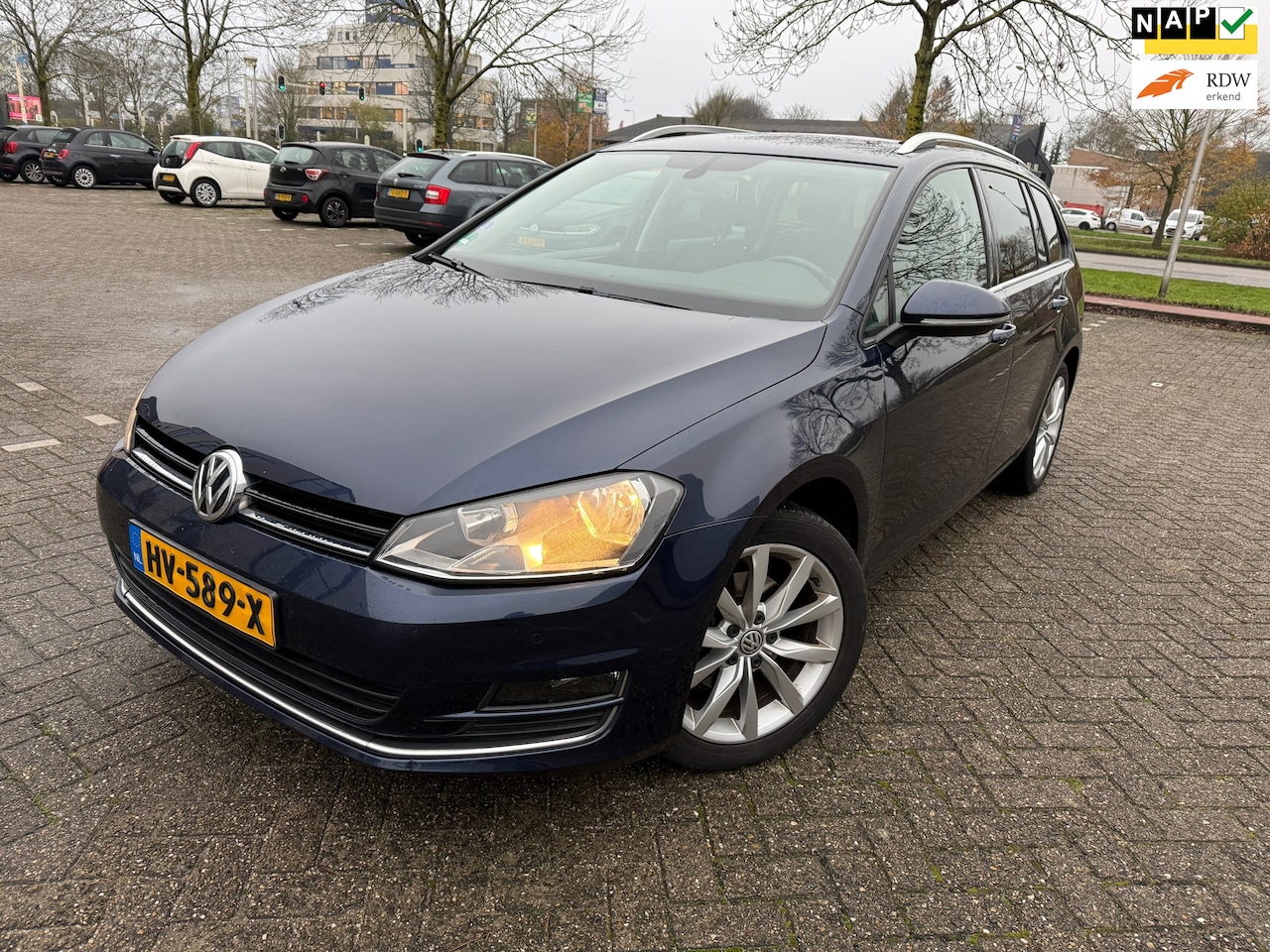 Volkswagen Golf Variant - 1.2 TSI Highline BlueMotion / APK /PDC / NAVI / CAMERA / NAP / AIRCO / TREKHAAK / BOEKJES - AutoWereld.nl