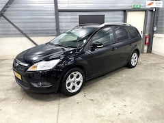 Ford Focus Wagon - 1.6 Comfort trekhaak nieuwe distributie APK