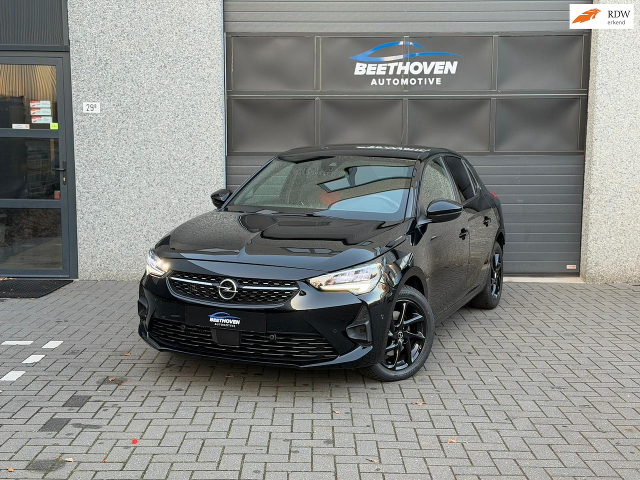 Opel Corsa - 1.2 GS Line BLACK EDITION 360Camera Keyless Carplay - AutoWereld.nl