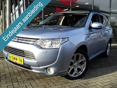Mitsubishi Outlander - 2.0 PHEV Instyle |203 PK | 4WD | AUTOMAAT | TREKHAAK | DEALER ONDERHOUDEN | 1.500 KG TREKG