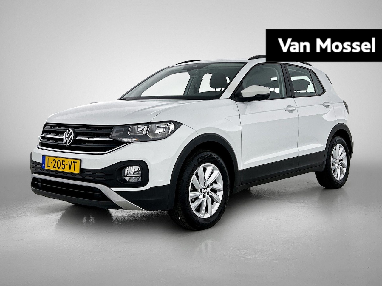 Volkswagen T-Cross - 1.0 TSI Life | 95 PK | Airco | Navi by Shop | DAB+ Radio - AutoWereld.nl