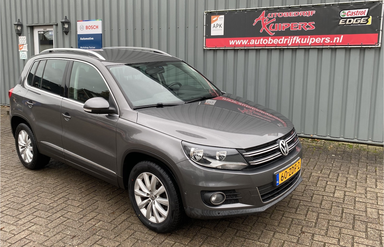 Volkswagen Tiguan - 1.4 TSI Sport&Style Clima.Cruise.Navi.Lm.velgen.Trekhaak - AutoWereld.nl