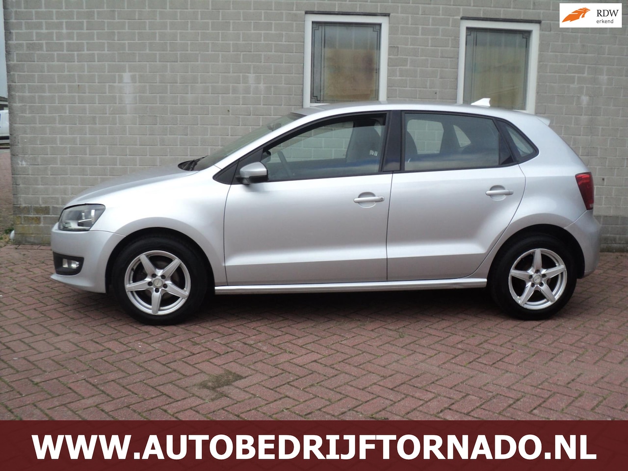 Volkswagen Polo - 1.4-16V Highline 5dr Navi bj 2011 - AutoWereld.nl