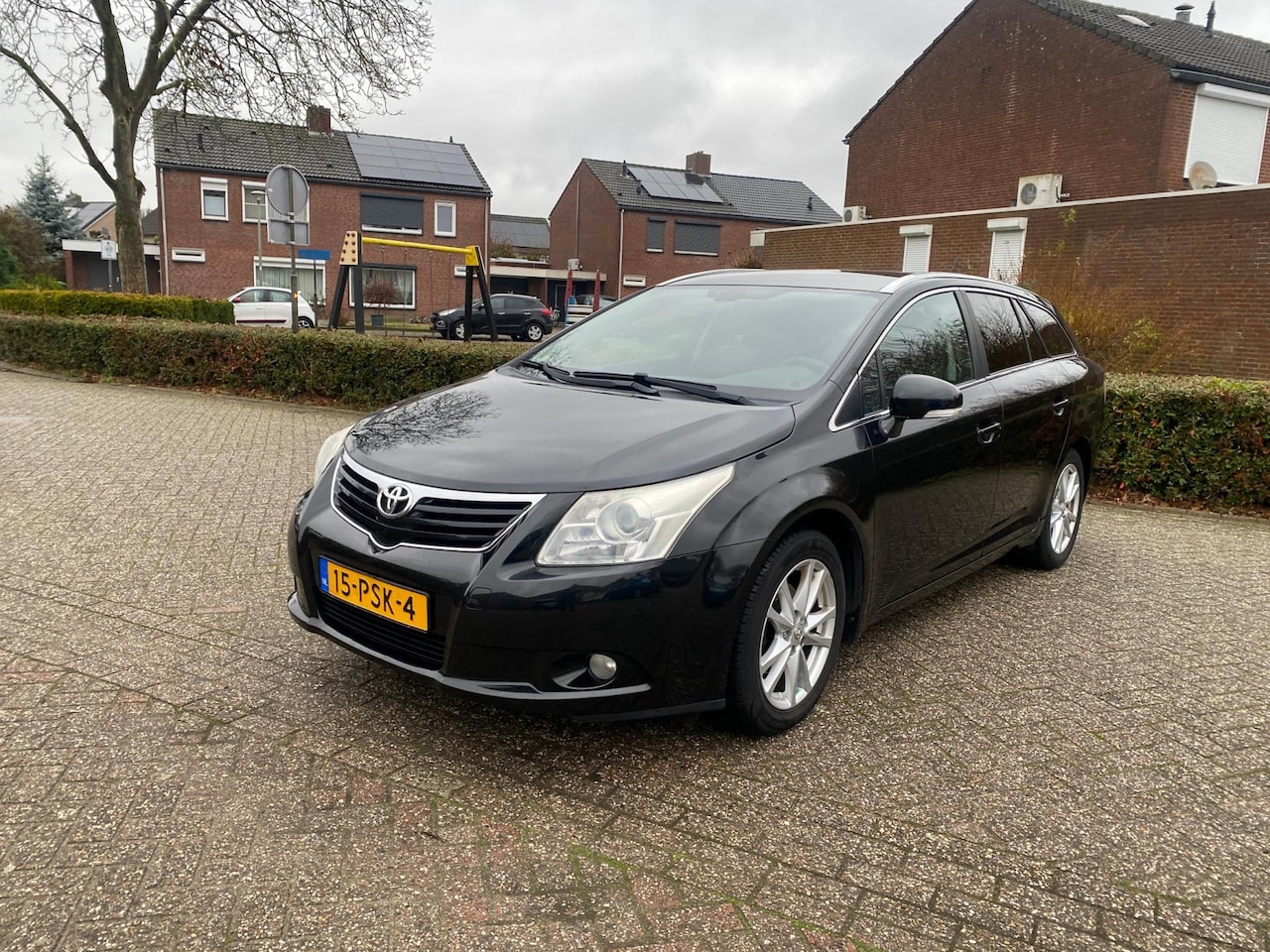 Toyota Avensis Wagon - 2.0 VVTi Business 2.0 VVTi Business - AutoWereld.nl