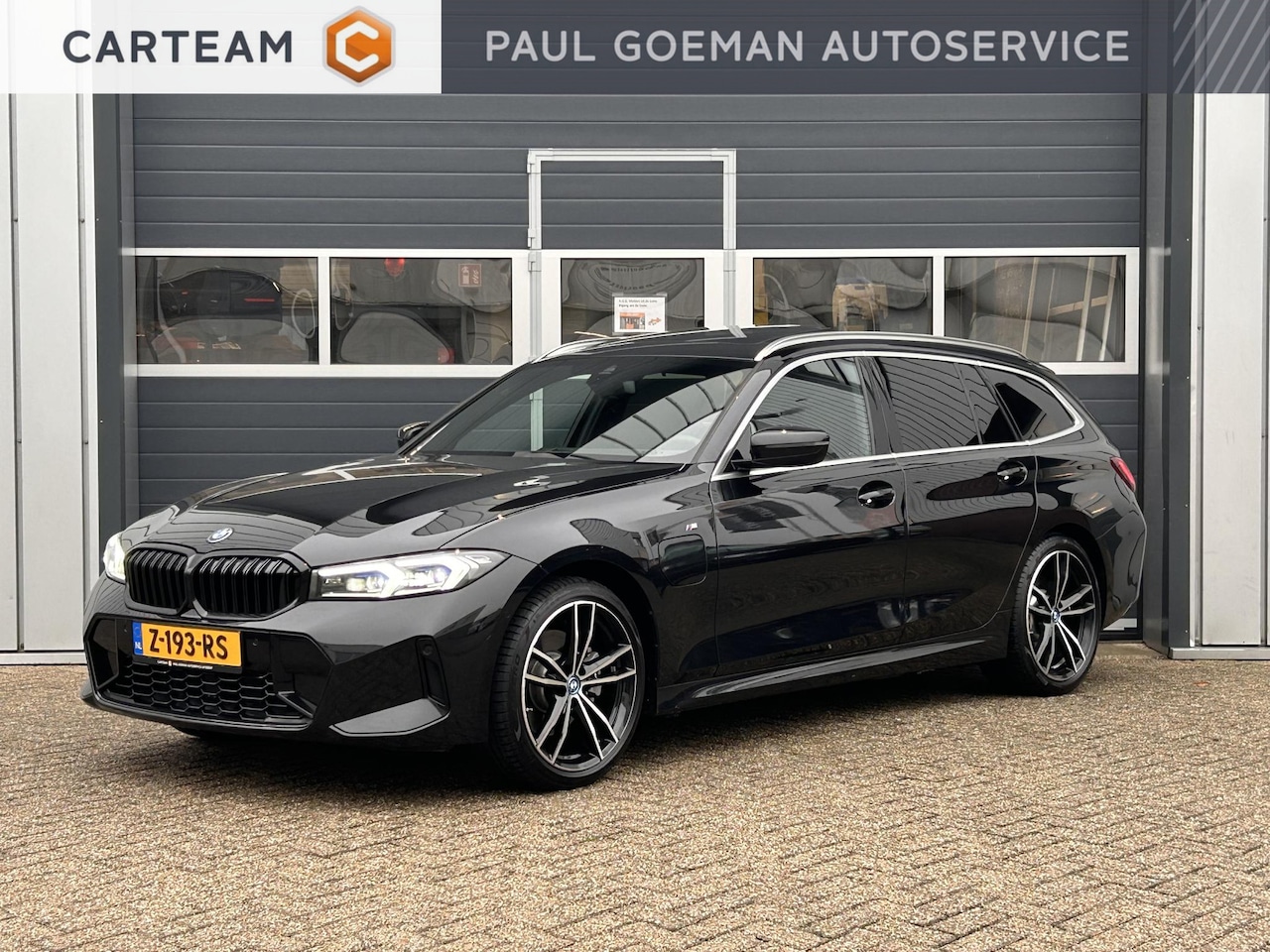 BMW 3-serie Touring - 320e | M pakket | Pano | H&K | Head Up | LED | - AutoWereld.nl
