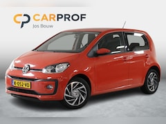 Volkswagen Up! - 1.0 BMT high up Airco | Stoelverwarming | ALL-Season banden | Lichtmetaal | Leuke auto