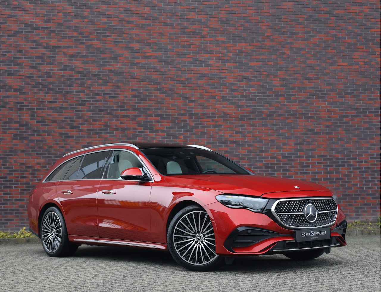 Mercedes-Benz E-klasse Estate - 300e | AMG - Manufaktur - HUD - Airmatic - AutoWereld.nl