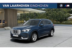 BMW iX1 - eDrive20 xLine / Adaptieve LED / Achteruitrijcamera / Comfort Access / Stoelverwarming / P