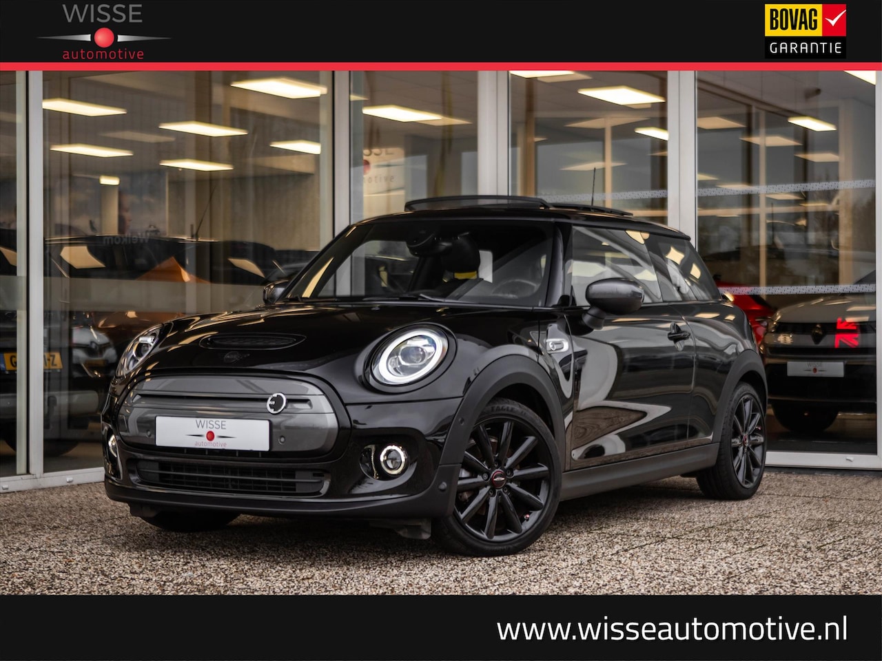 MINI Mini-Electric - 184pk Cooper SE Yours 33 KWh Automaat | Panoramadak | Harman Kardon | Camera | Stoelverwar - AutoWereld.nl