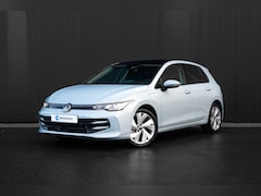 Volkswagen Golf - 1.5 eHybrid Life Edition HUD | Panorama Dak | stoel/Stuurverwarming | 360 Camera |