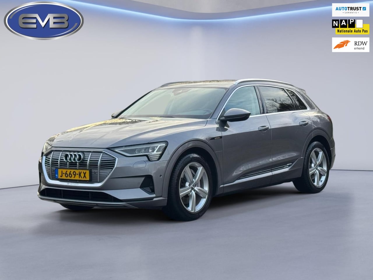 Audi e-tron - E-tron 50 quattro Launch edition 71 kWh, leder, stoelverwarming, 1 e eigenaar, NL auto met - AutoWereld.nl