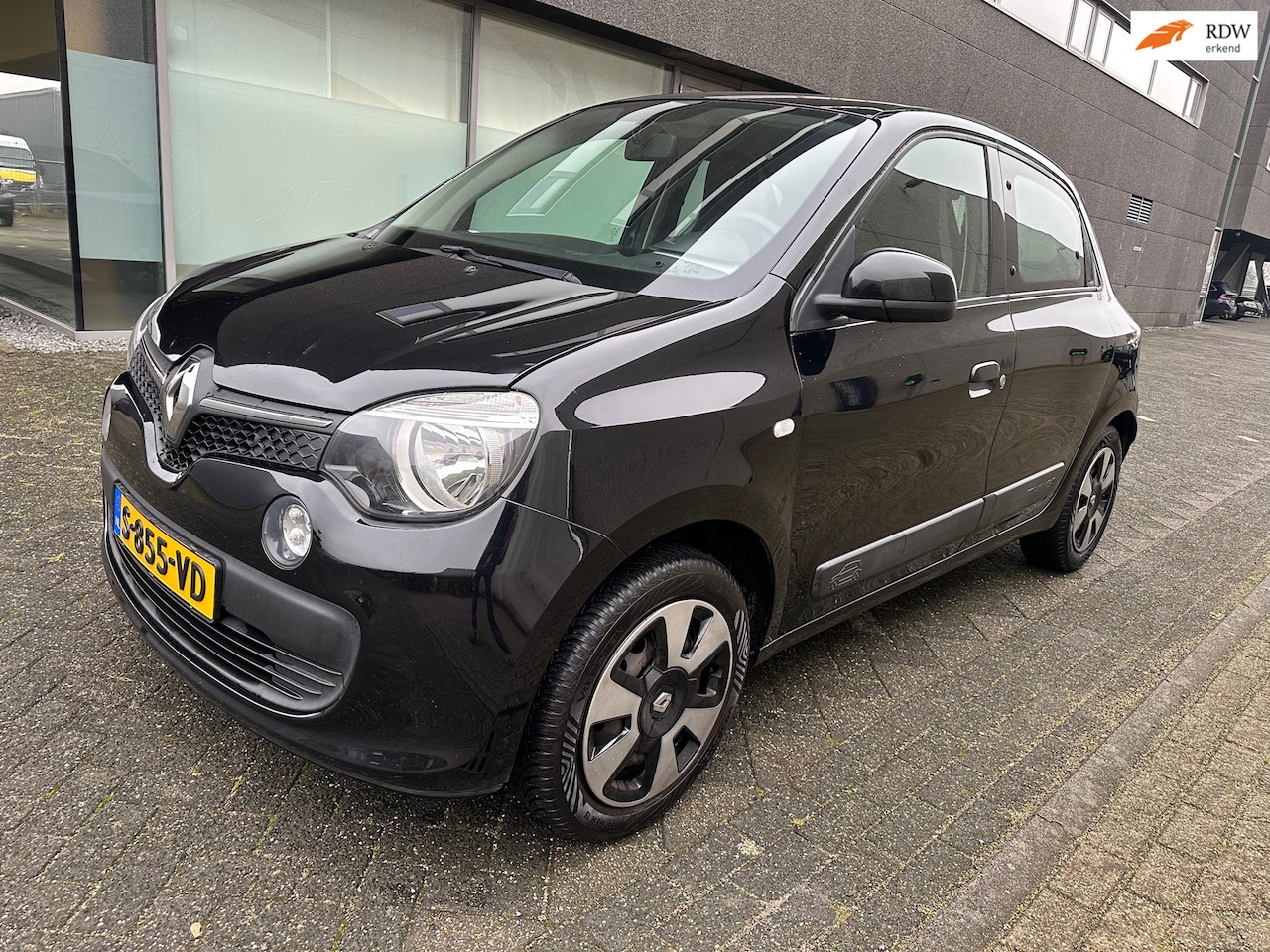 Renault Twingo - 1.0 SCe Expression BJ 9-2014 APK9-2026 - AutoWereld.nl