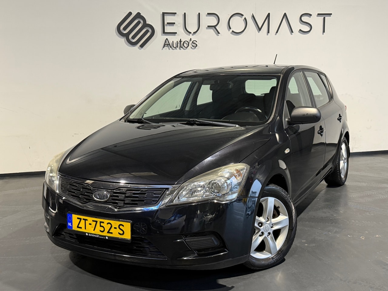 Kia Cee'd Sporty Wagon - 1.4 CVVT Seven Carplay Airco 5d Nieuwe Apk - AutoWereld.nl