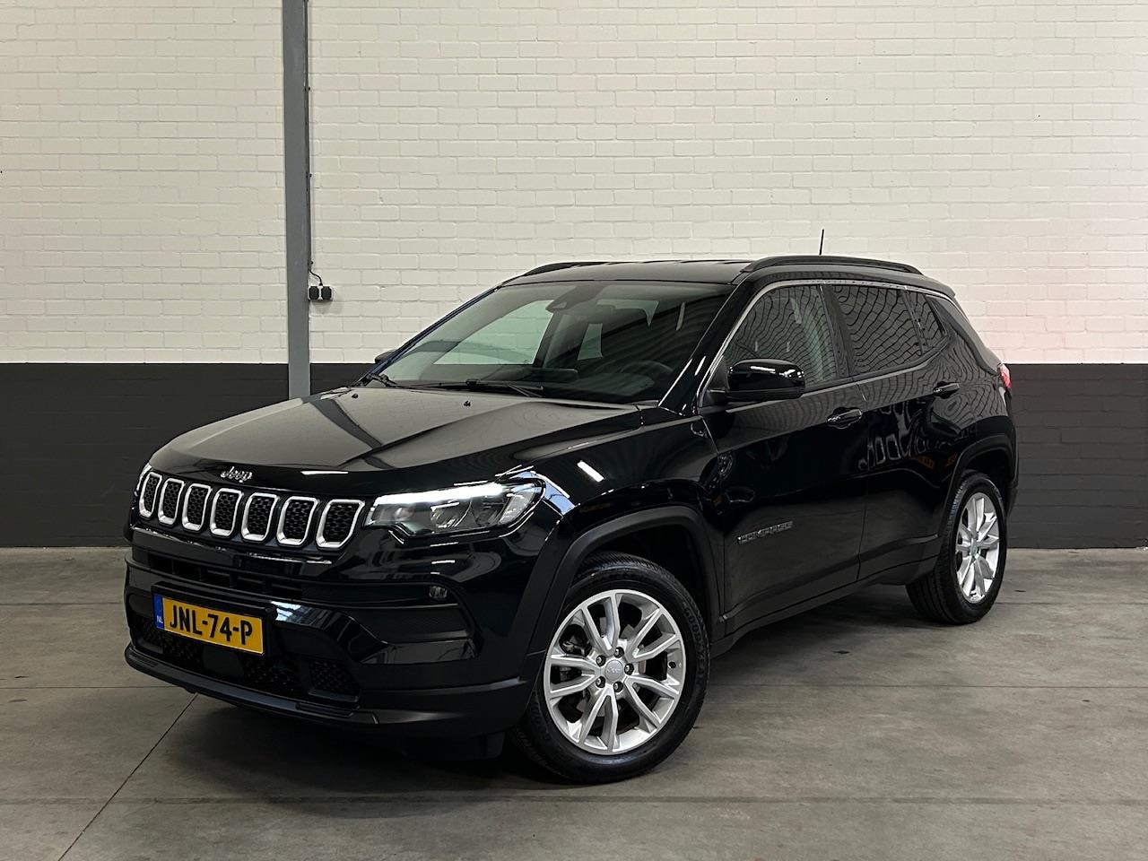 Jeep Compass - 1.3T nieuw model, 1750 kg trekgewicht, Apple - Android, PDC, climate ect - AutoWereld.nl