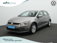 Volkswagen Golf - 1.2 TSI 110 pk | Trekhaak | Parkeersensoren achter | Climatronic